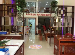 鋁師傅店內(nèi)展示場(chǎng)景